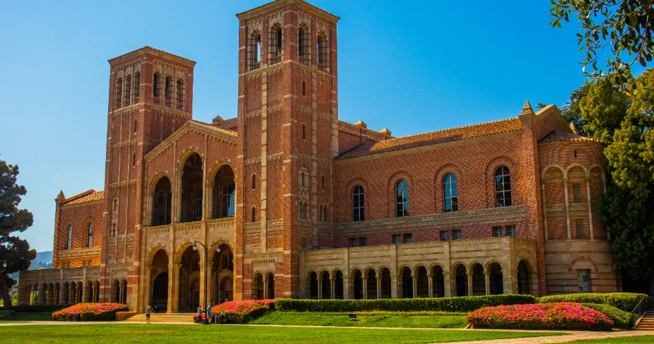 Las 10 Mejores Universidades para Entusiastas del Aire Libre. Una Mezcla Perfecta de Educación y Aventura